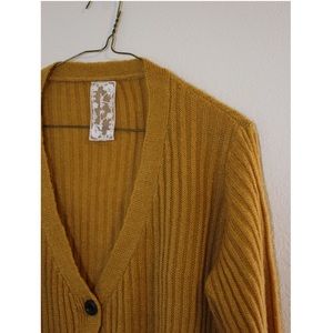 Sadie & Sage Size Medium/Large Mustard Cardigan